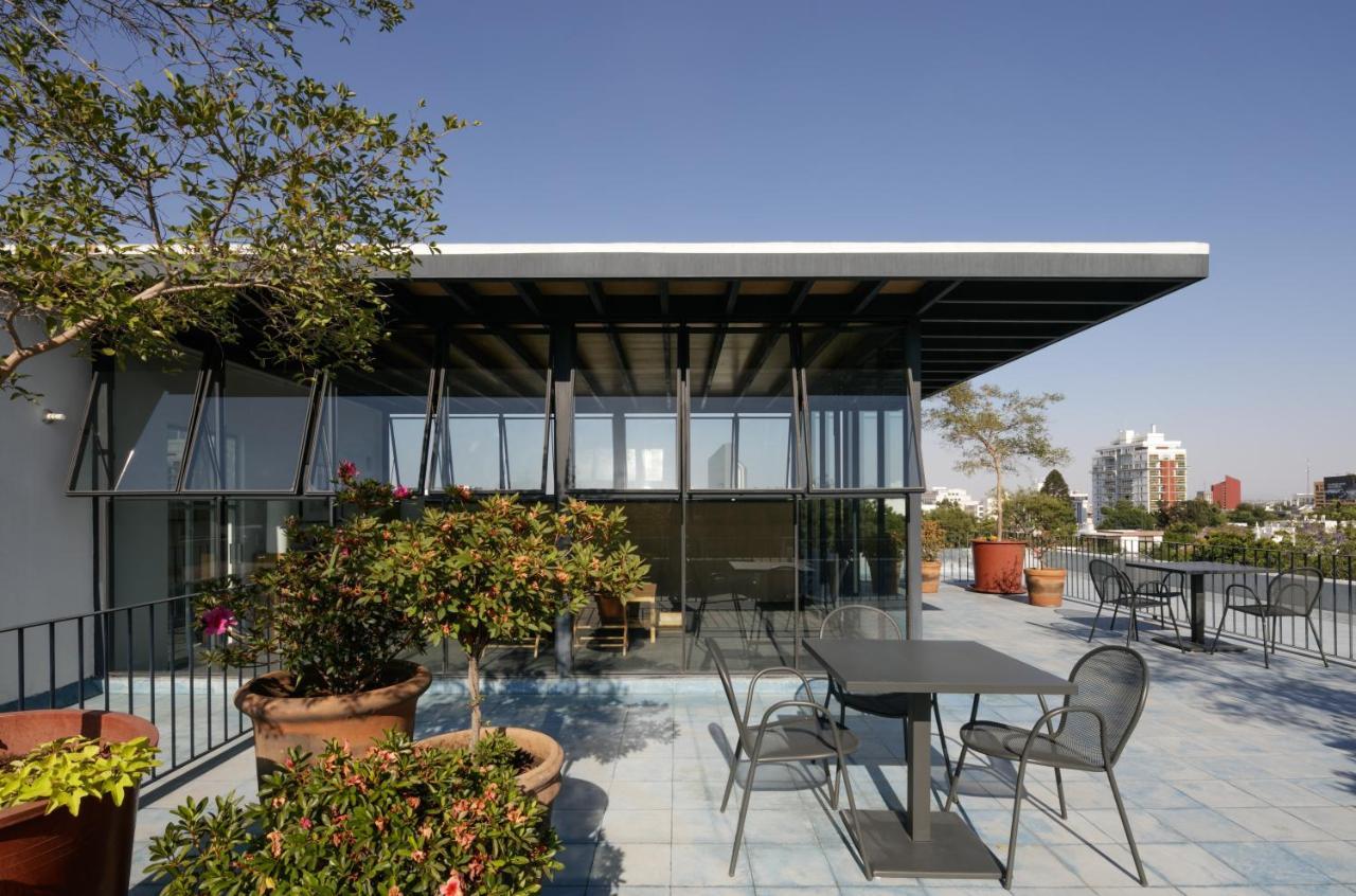 Suites Everness Guadalajara Ngoại thất bức ảnh
